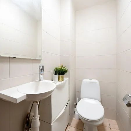 Sleeps 10 Center Penthouse Op Us Embassy Talin